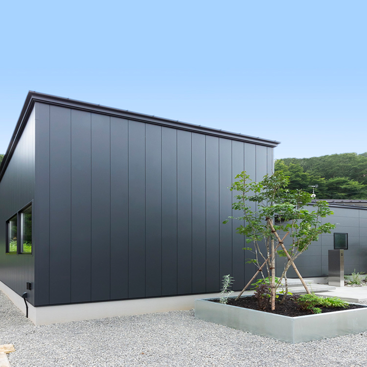 デザインと機能が両立したアンティークな平屋