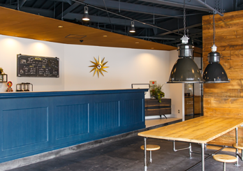 SHOW ROOM